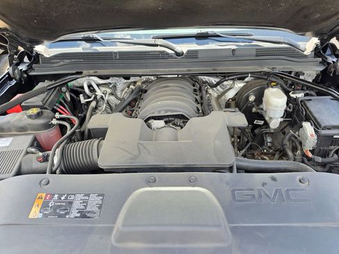 Used 2018 GMC Yukon Denali AWD/4WD image 10