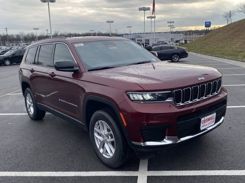 New 2025 Jeep Grand Cherokee L Laredo image 2