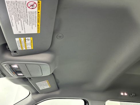 Used 2025 Ford F250 XL image 24