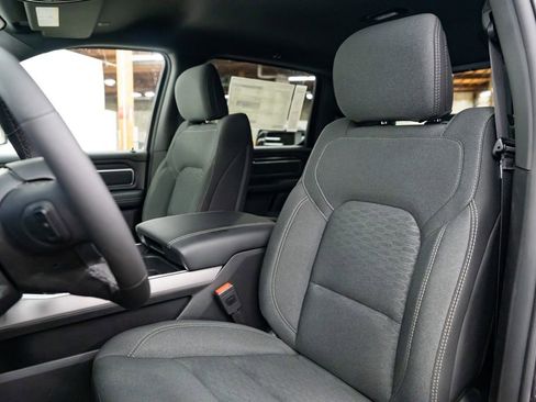 New 2026 RAM 1500 4x4 Crew Cab image 23