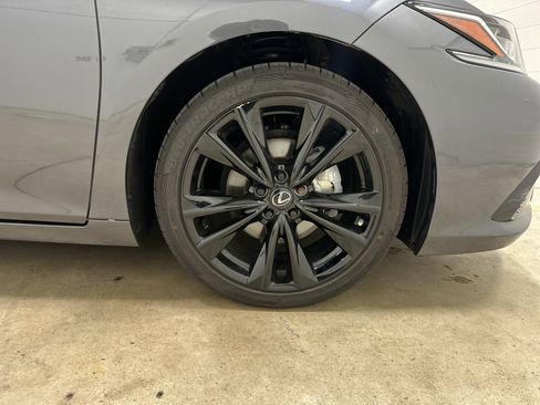 Certified 2025 Lexus ES 350 w/ Technology Package FWD image 13