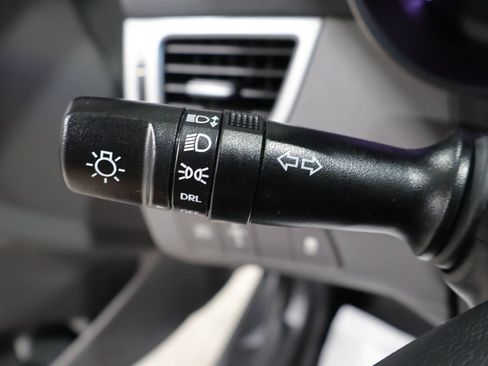 Used 2016 Hyundai Elantra SE FWD image 29