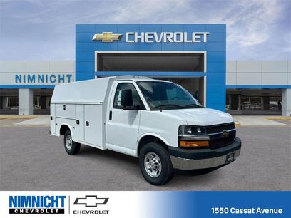 New 2025 Chevrolet Express 3500 w/ Power Convenience Package