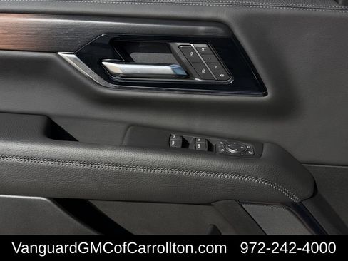 New 2026 GMC Yukon Denali w/ Denali Reserve Package AWD/4WD image 21