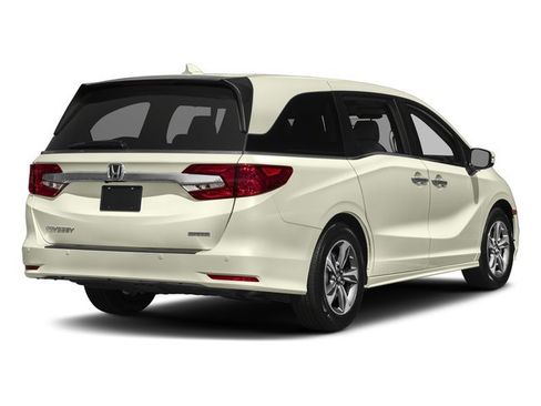 Used 2018 Honda Odyssey Touring image 2