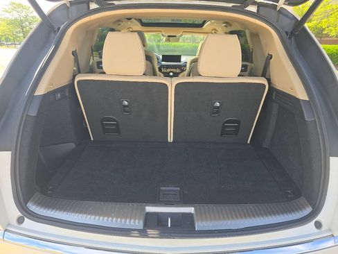 Used 2023 Acura MDX SH-AWD w/ Advance Package image 18