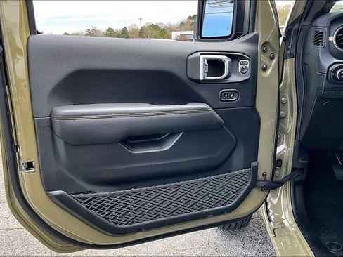 New 2026 Jeep Gladiator Sport AWD/4WD image 14