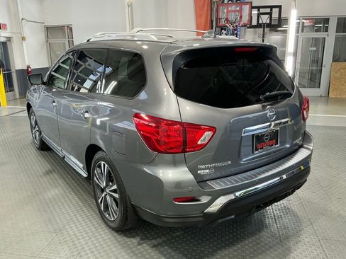 Used 2020 Nissan Pathfinder Platinum FWD image 32