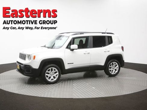 Used 2017 Jeep Renegade Latitude w/ Cold Weather Group AWD/4WD image 60