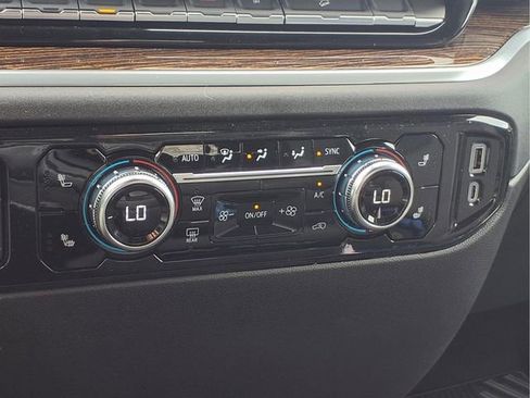 New 2026 GMC Sierra 1500 SLE w/ X31 Off-Road Package image 8