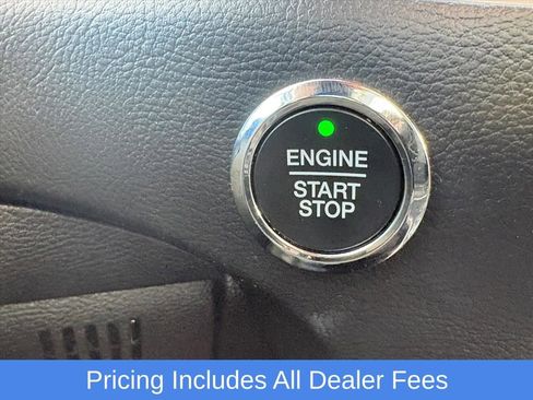 Used 2024 Ford Edge SE AWD/4WD image 13