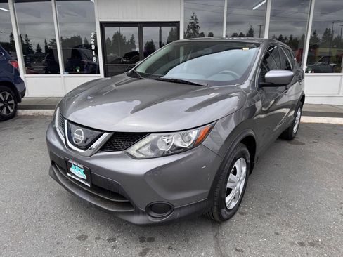Used 2019 Nissan Rogue Sport S FWD image 1