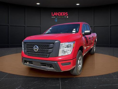 Used 2022 Nissan Titan S image 1