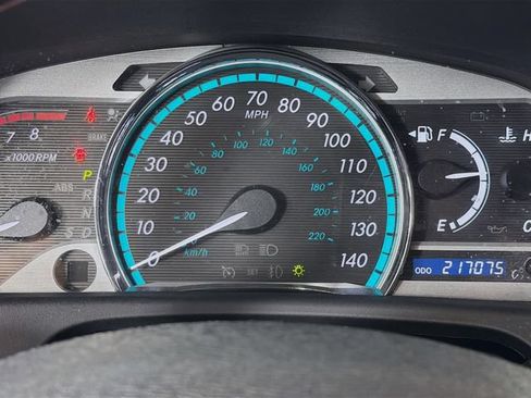 Used 2010 Toyota Venza FWD image 13