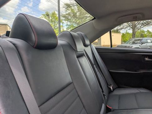 Used 2016 Toyota Camry SE image 13