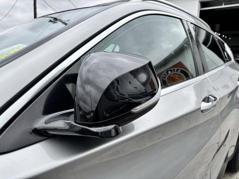 Used 2018 INFINITI QX30 Premium w/ Technology Package image 18