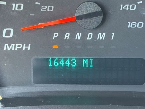 Used 2024 GMC Savana 2500 w/ Driver Convenience Package RWD image 26