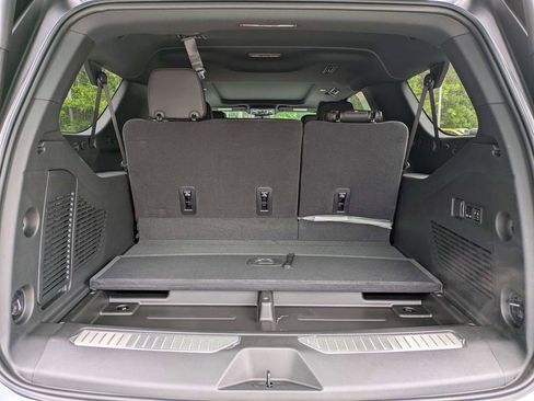 New 2026 Chevrolet Suburban High Country w/ Sun And Tow Package AWD/4WD image 14