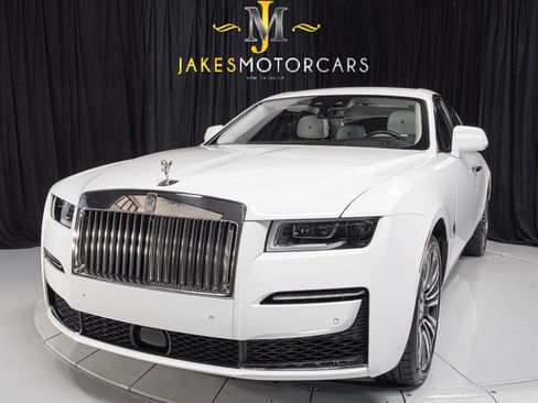 Used 2022 Rolls-Royce Ghost w/ Ghost Package AWD/4WD image 20