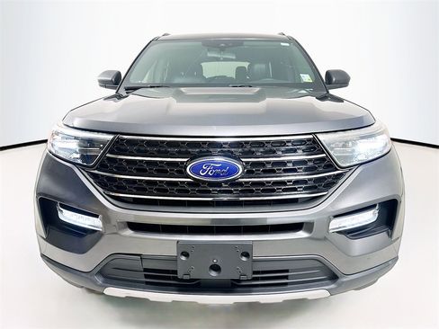 Used 2020 Ford Explorer XLT w/ Equipment Group 202A image 20