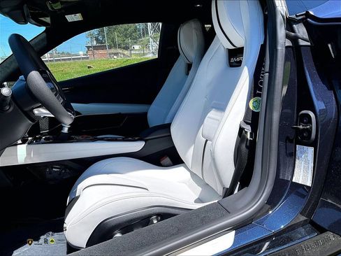Used 2025 Lotus Emira RWD image 20