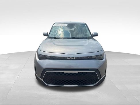 Used 2025 Kia Soul LX w/ LX Technology Package FWD image 8