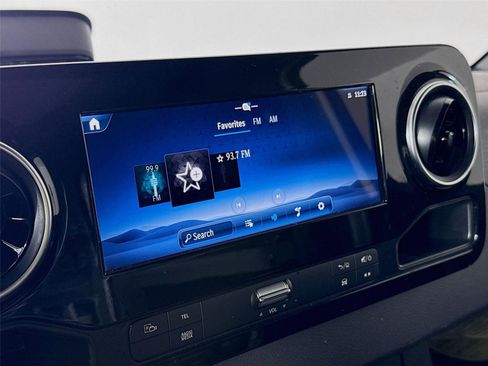 Used 2025 Mercedes-Benz Sprinter 2500 image 5