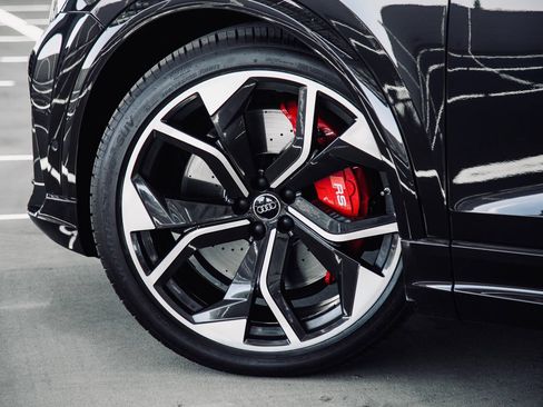 Used 2020 Audi RS Q8 w/ Carbon Optic Package AWD/4WD image 7
