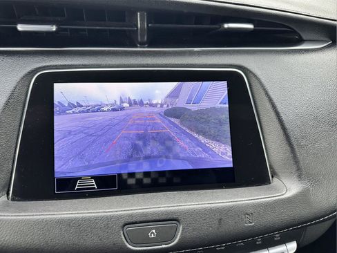 Used 2020 Cadillac XT4 Premium Luxury FWD image 24