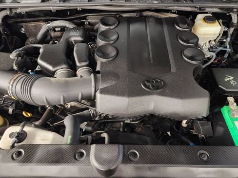 Used 2013 Toyota 4Runner SR5 w/ Convenience Pkg RWD image 30
