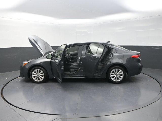 Used 2026 Toyota Corolla LE w/ LE Premium Package FWD image 42