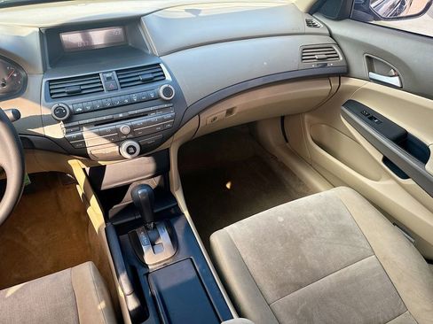 Used 2010 Honda Accord LX-P image 26