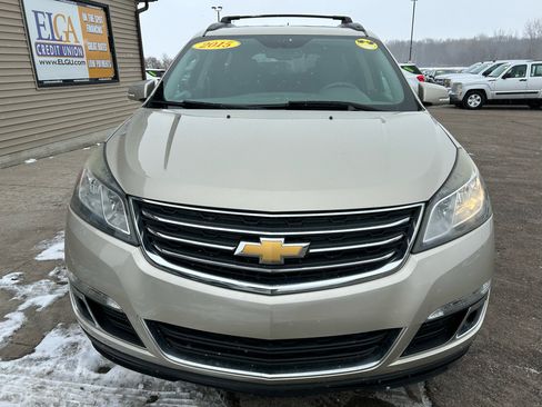 Used 2015 Chevrolet Traverse LT image 2