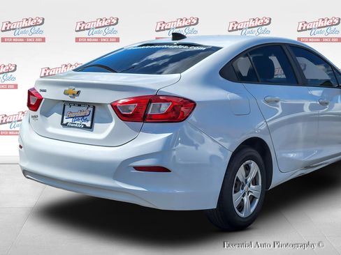 Used 2018 Chevrolet Cruze LS FWD image 5