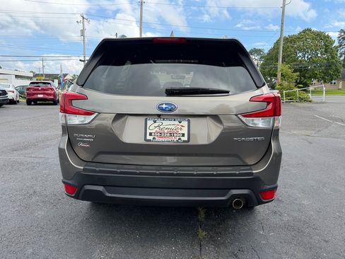 Used 2019 Subaru Forester Limited w/ Popular Package #3 AWD/4WD image 6