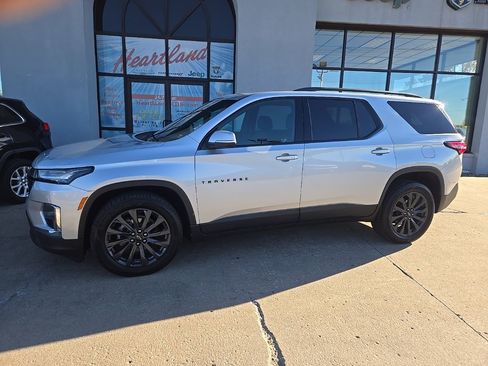 Used 2022 Chevrolet Traverse RS w/ LPO, Floor Liner Package image 4