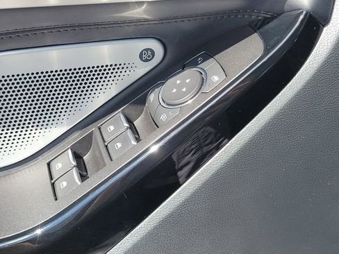 Used 2023 Ford Explorer Platinum w/ Technology Package image 31