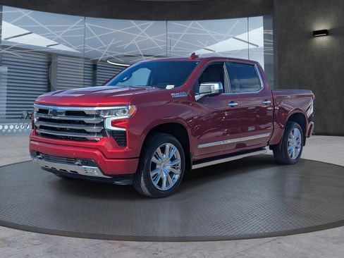 Used 2025 Chevrolet Silverado 1500 High Country image 2