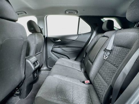Used 2022 Chevrolet Equinox LT FWD image 8