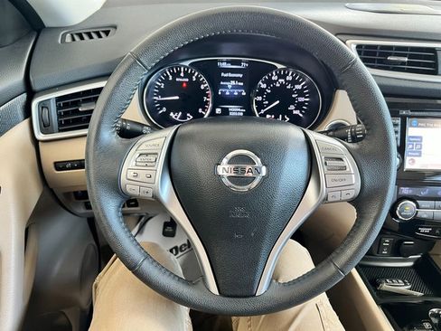 Used 2016 Nissan Rogue SL image 17