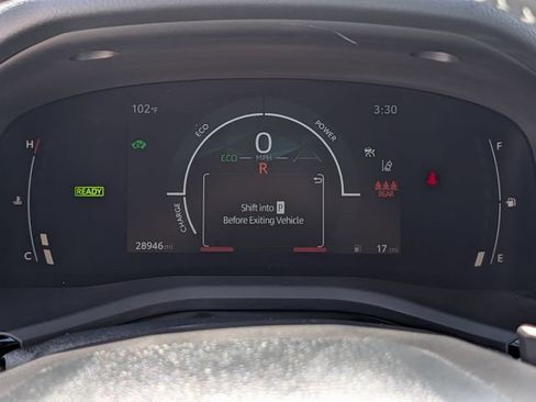 Used 2025 Toyota Camry SE w/ Convenience Package FWD image 21