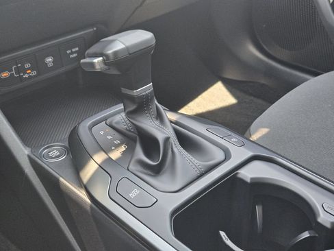 New 2026 Kia K4 FWD image 15