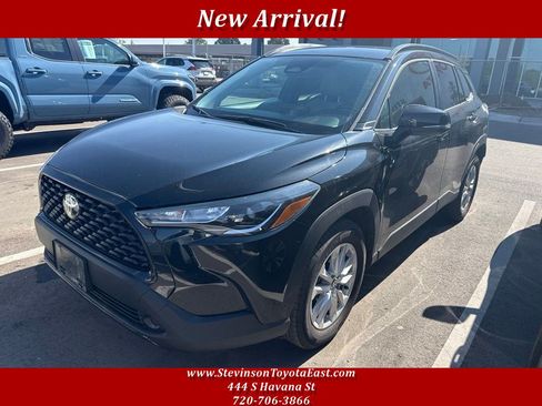 Used 2023 Toyota Corolla Cross LE FWD image 1