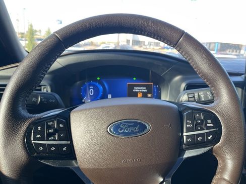 Used 2022 Ford Explorer King Ranch w/ Class IV Trailer Tow Package image 20