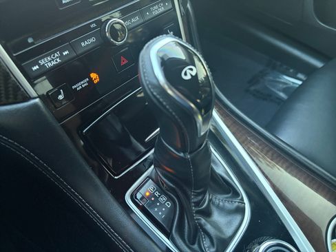 Used 2018 INFINITI Q50 Luxe w/ Essential Package (3.0T Luxe) AWD/4WD image 26