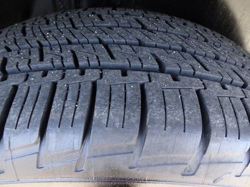 Used 2017 Buick Encore Premium w/ Experience Buick Package image 33