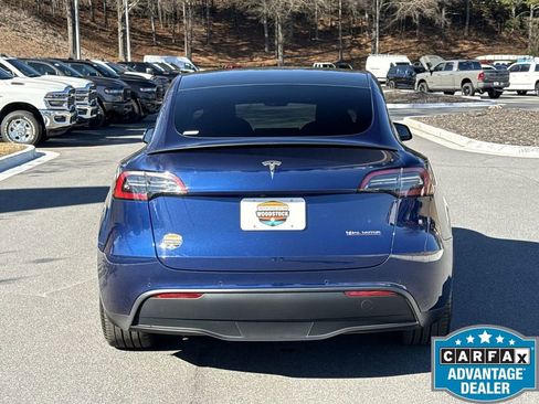 Used 2022 Tesla Model Y Performance image 4
