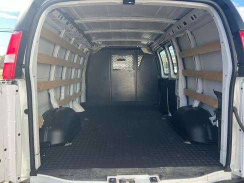 Used 2024 GMC Savana 2500 w/ Driver Convenience Package RWD image 10