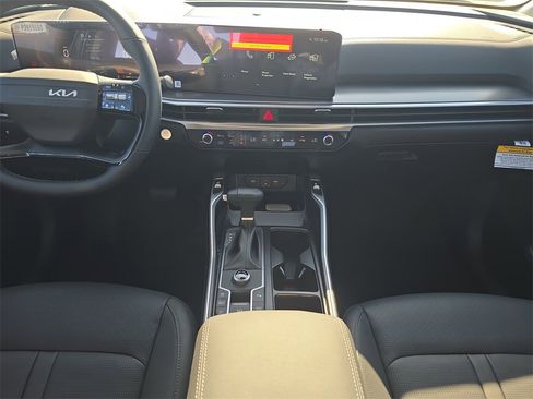 New 2026 Kia Sorento S image 16