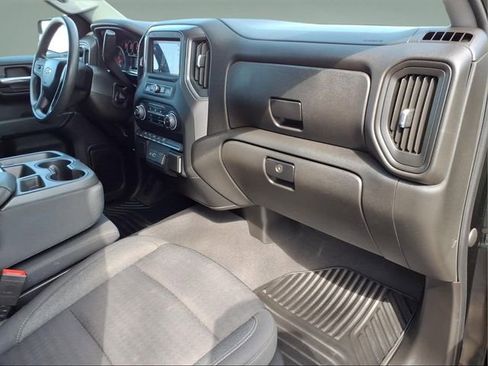 Used 2023 Chevrolet Silverado 1500 Custom AWD/4WD image 17